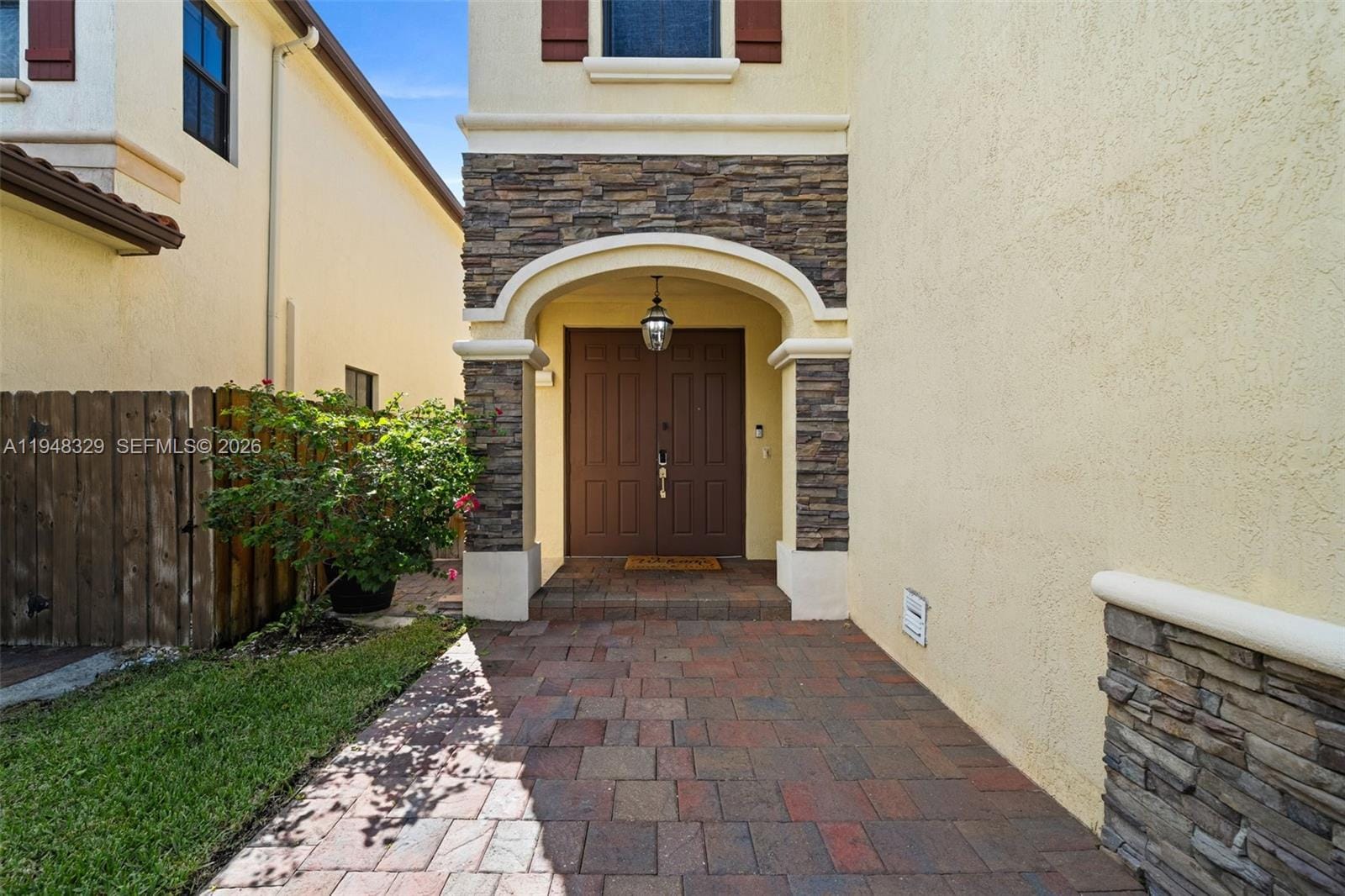 8658 NW 99th Path — photo 2