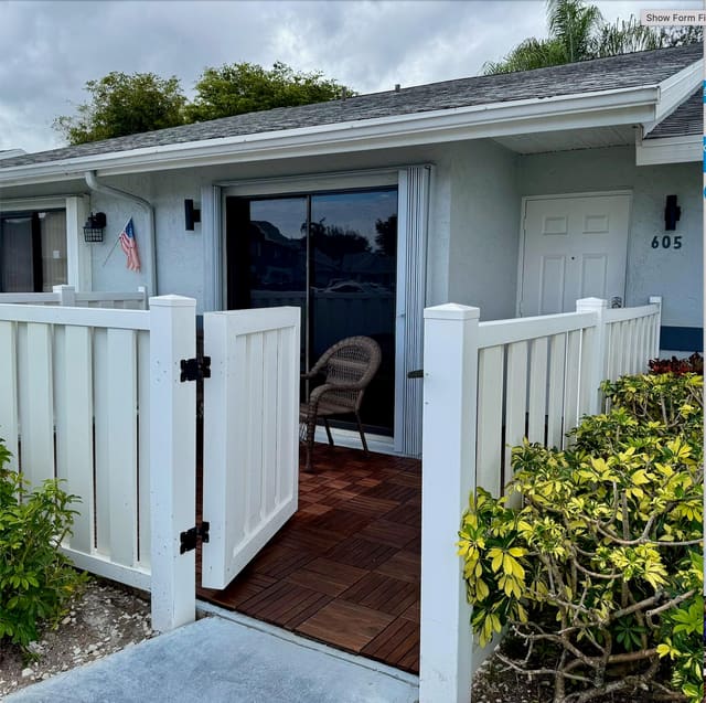 2641 Gately Drive W 605, West Palm Beach, FL 33415
