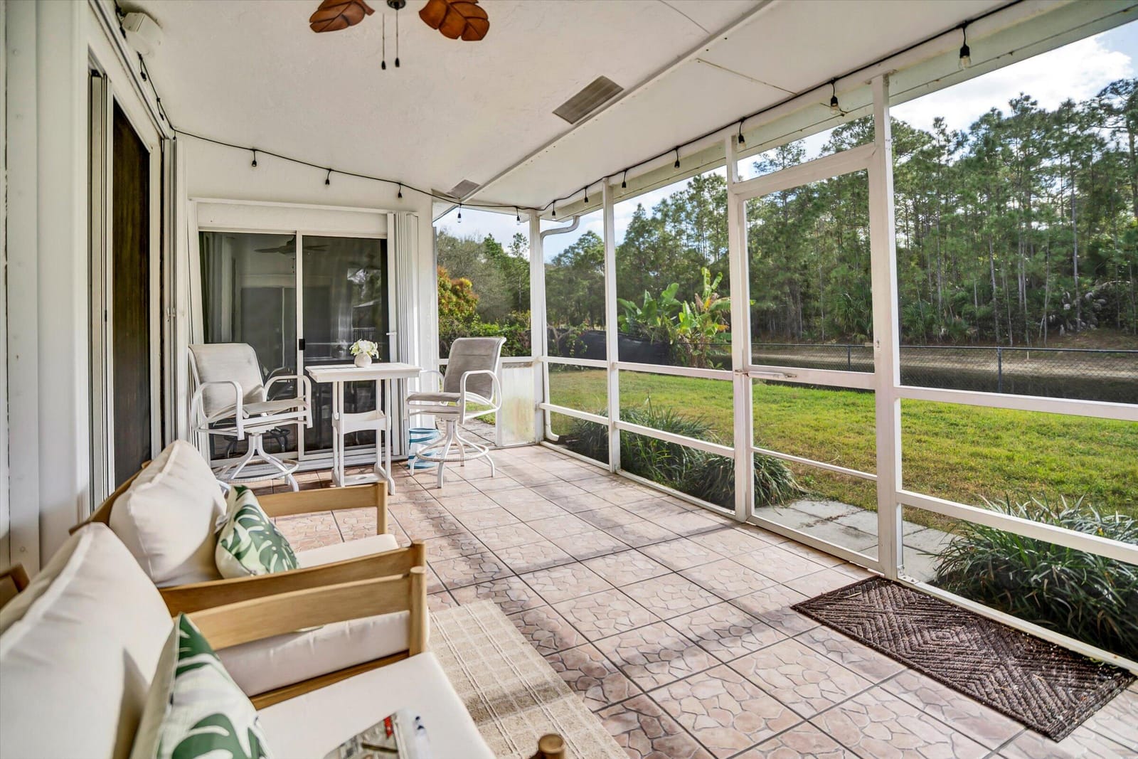 112 Cocoplum Circle, Royal Palm Beach, FL 33411 photo 14
