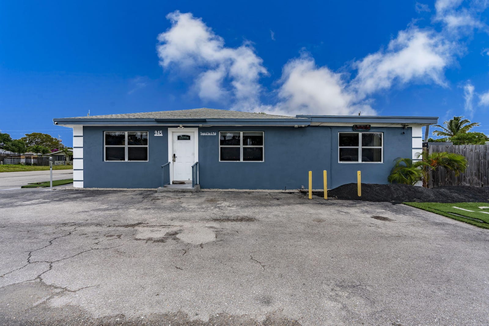 945 Miner Road, Lake Worth, FL 33462 photo 1
