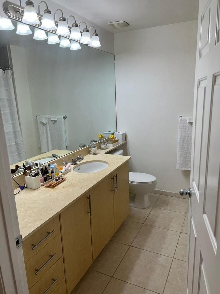 2401 NE 65th Street 608 — photo 11