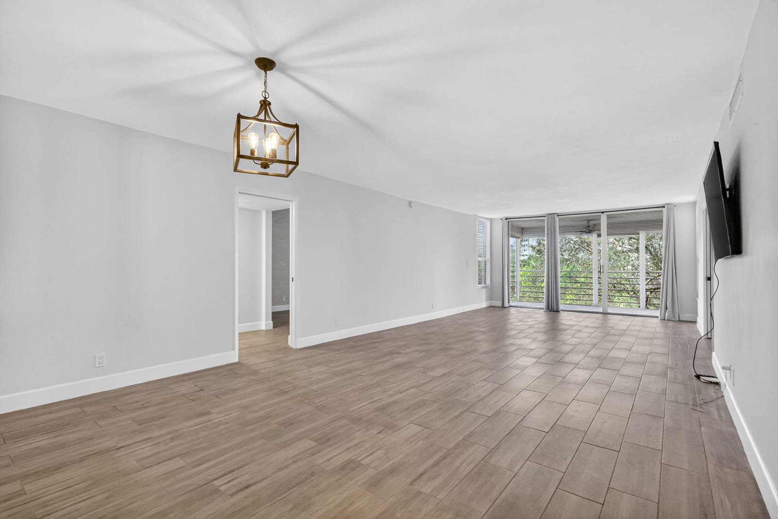 545 Oaks Lane 409 — photo 9
