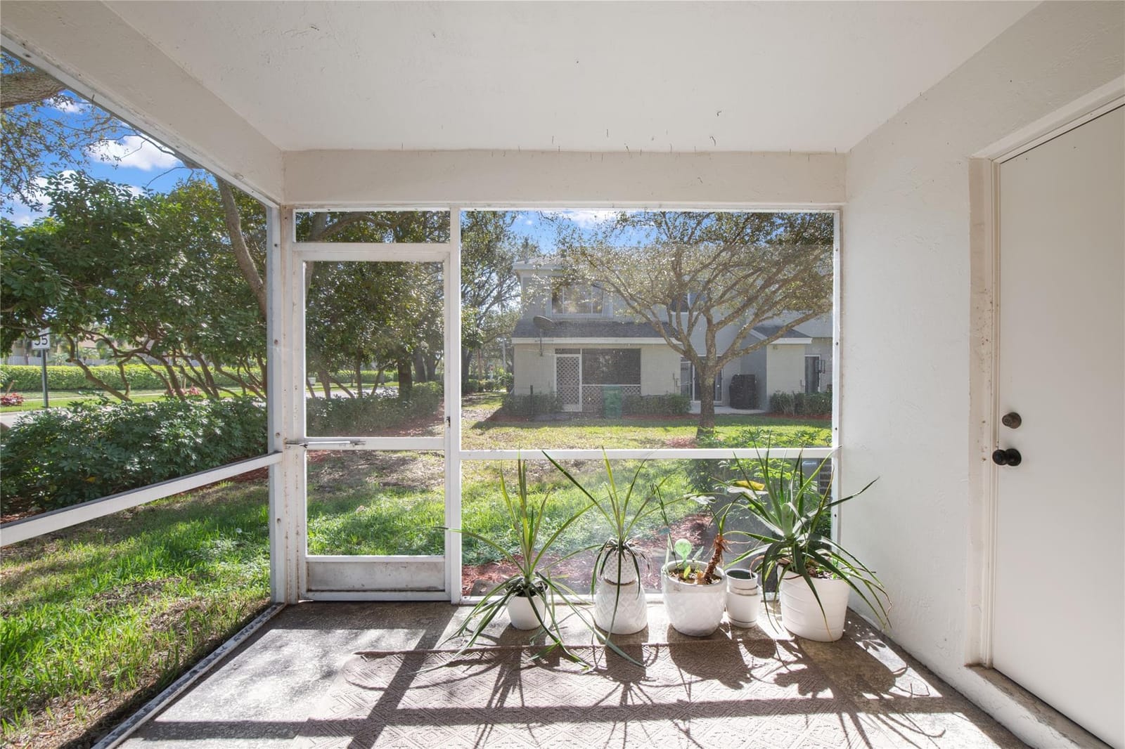 11000 Middle Golf Court, Tamarac, FL 33321 photo 20