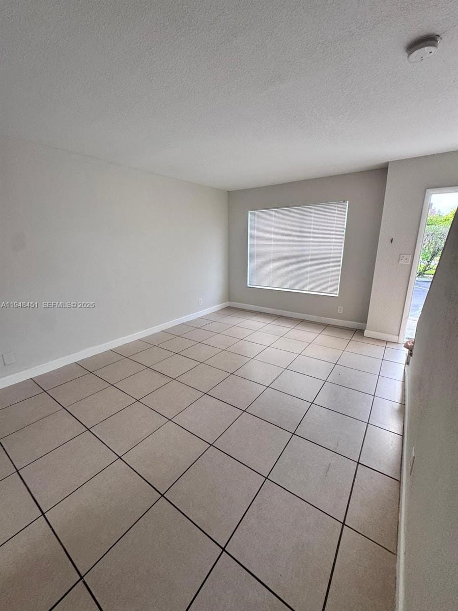 4605 NW 9th Drive 4605, Plantation, FL 33317 photo 5