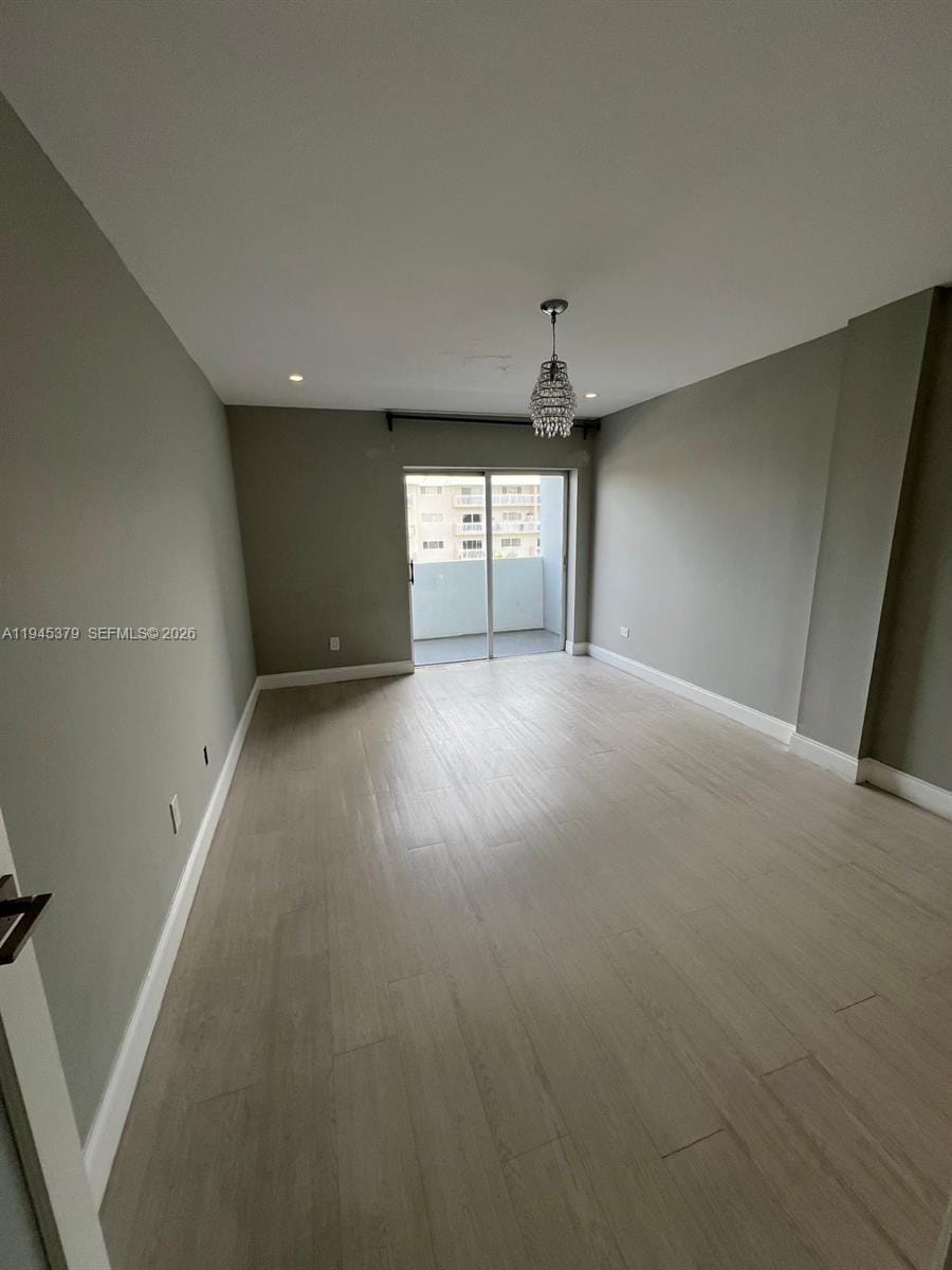 3642 NE 171st Street 504 — photo 2