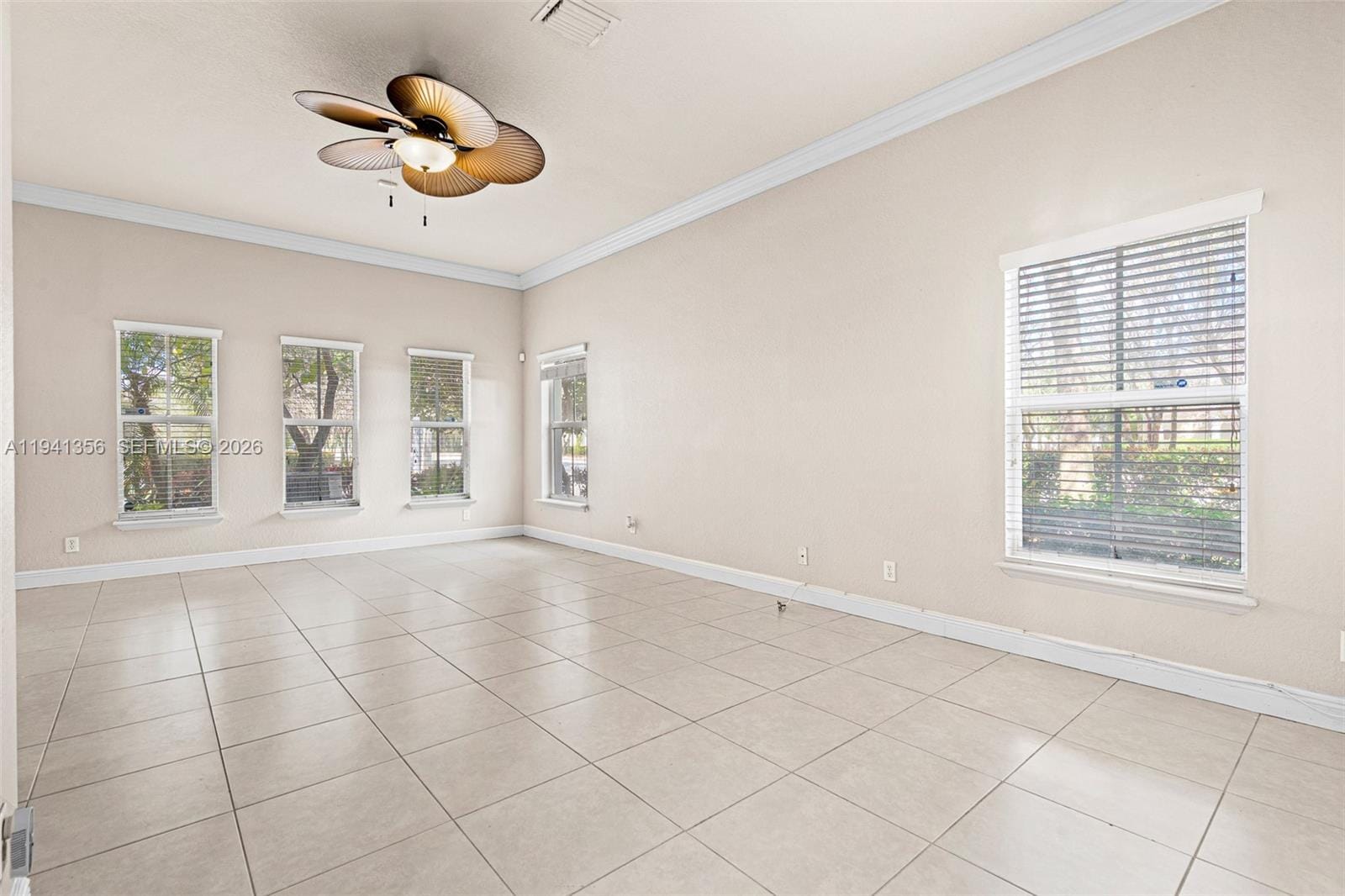 2501 SW 99th Way, Miramar, FL 33025 photo 4