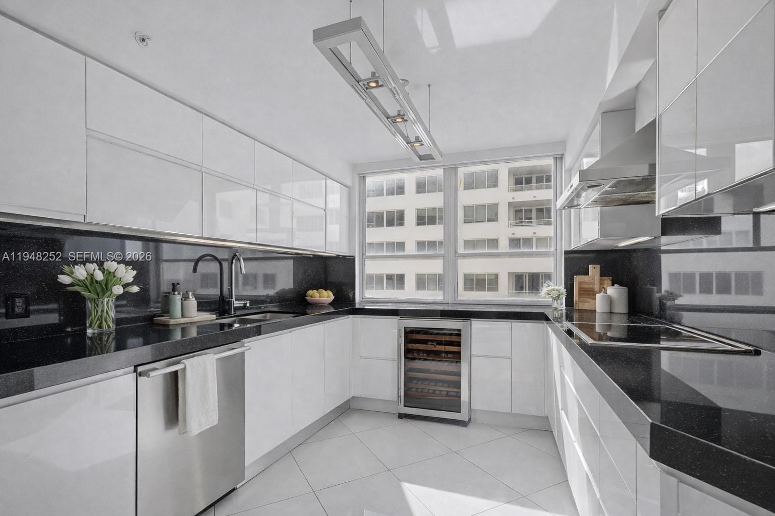 5025 Collins Avenue 903 — photo 6