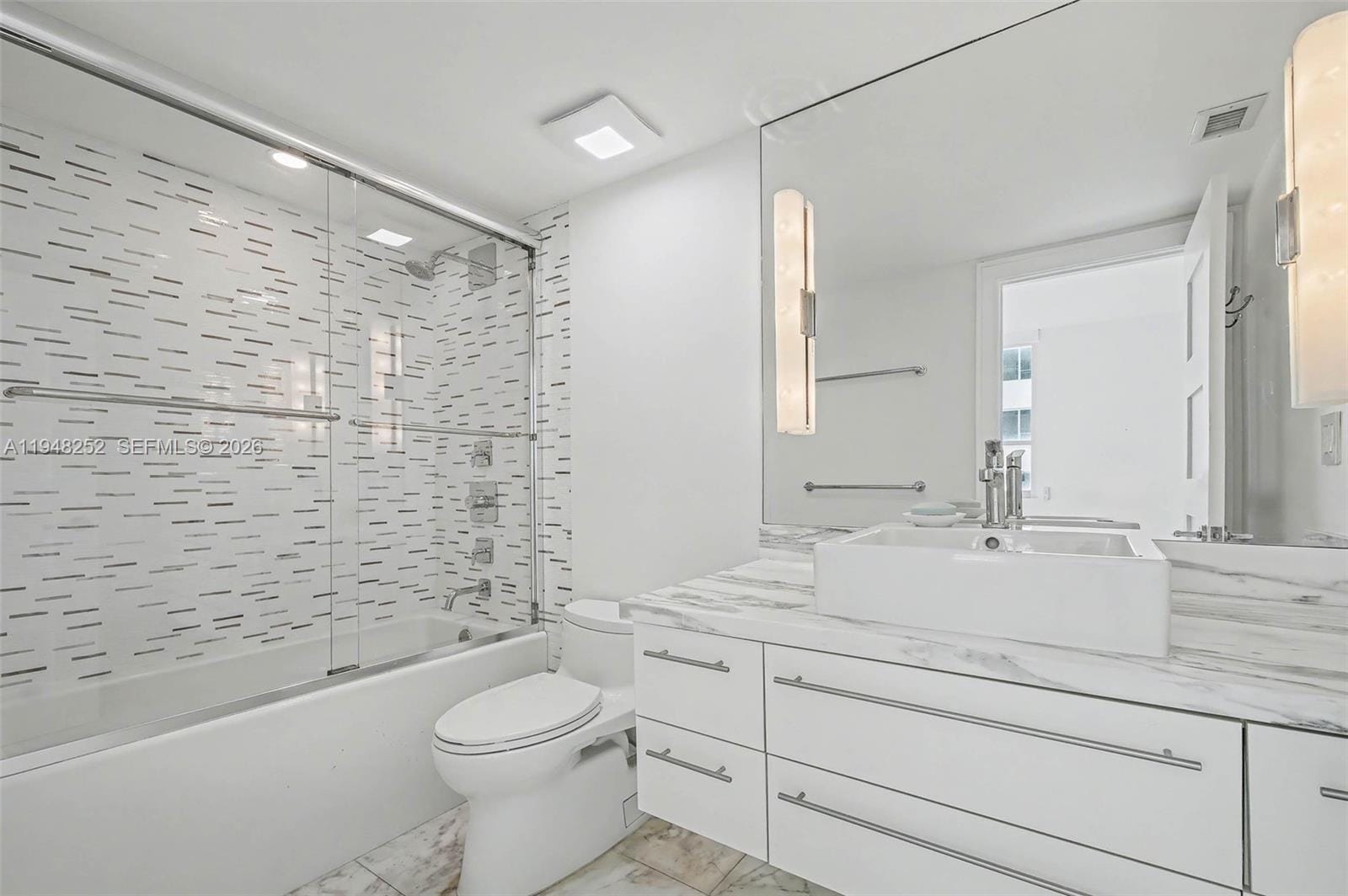 5025 Collins Avenue 903 — photo 8