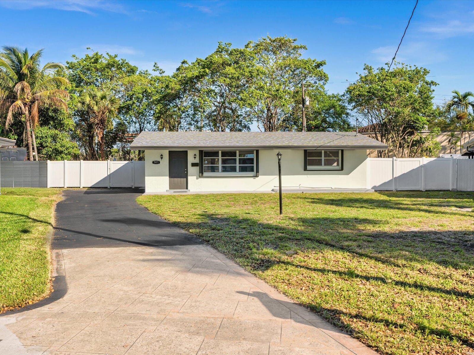 7971 NW 16th Street — photo 5