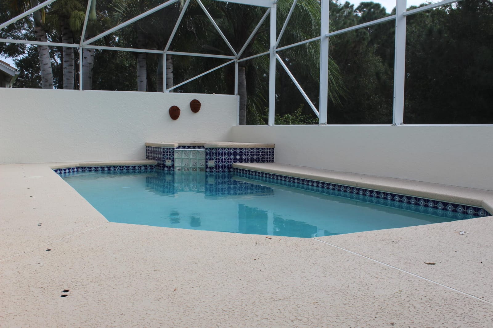 639 SW Lake Charles Circle Circle — photo 12