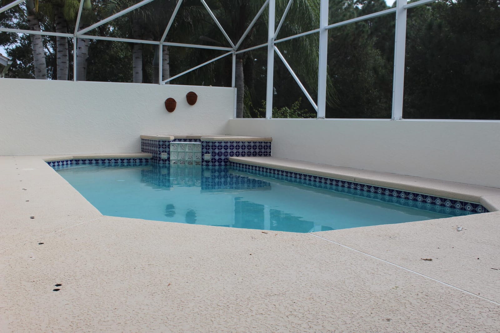 639 SW Lake Charles Circle Circle — photo 10