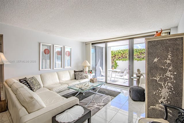 3590 S Ocean Boulevard 102, sold in Mayfair House Condo, South Palm Beach, FL
