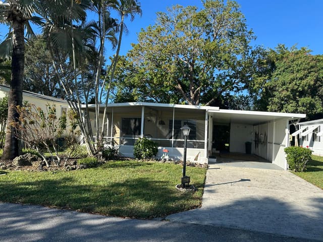 8435 E Club Road, sold in West Lakes Of Boca Raton Inc, Boca Raton, FL