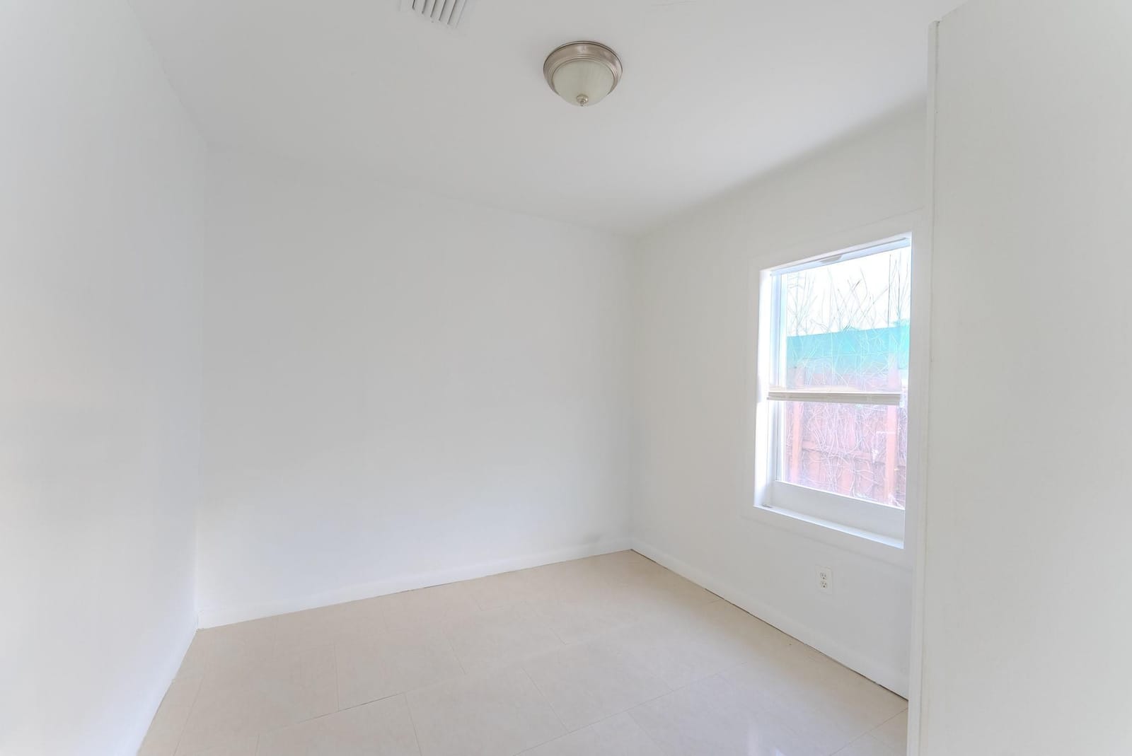 521 S 24th Avenue — photo 6