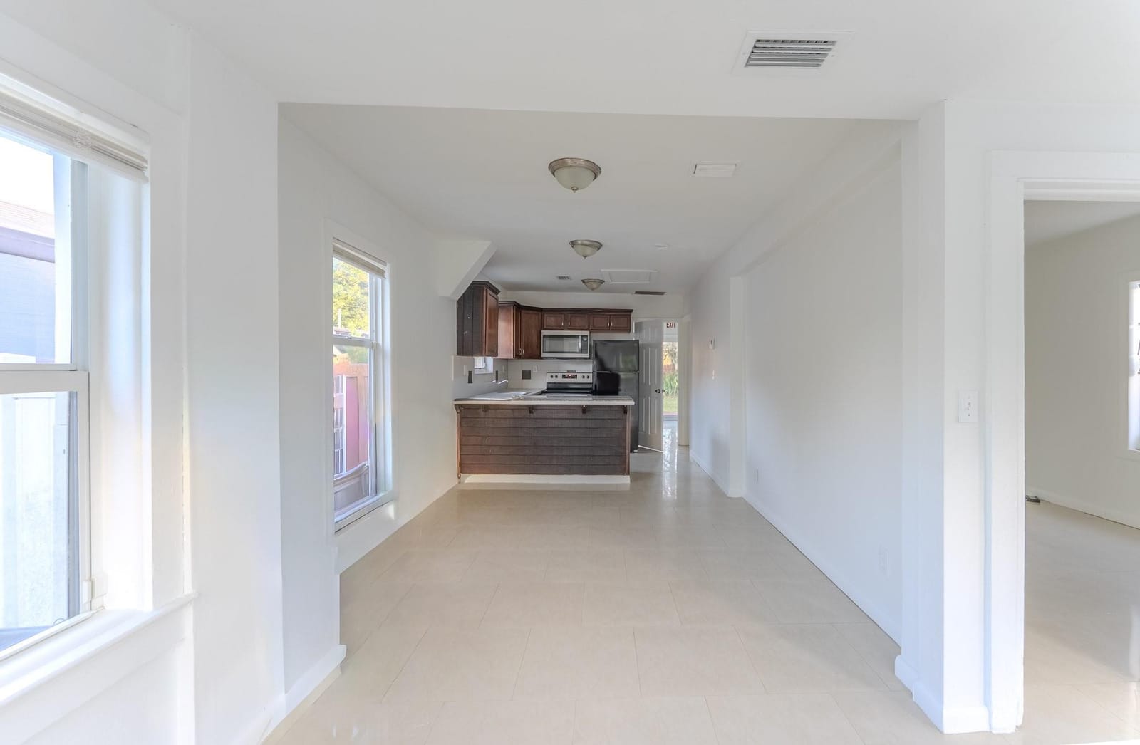 521 S 24th Avenue — photo 8