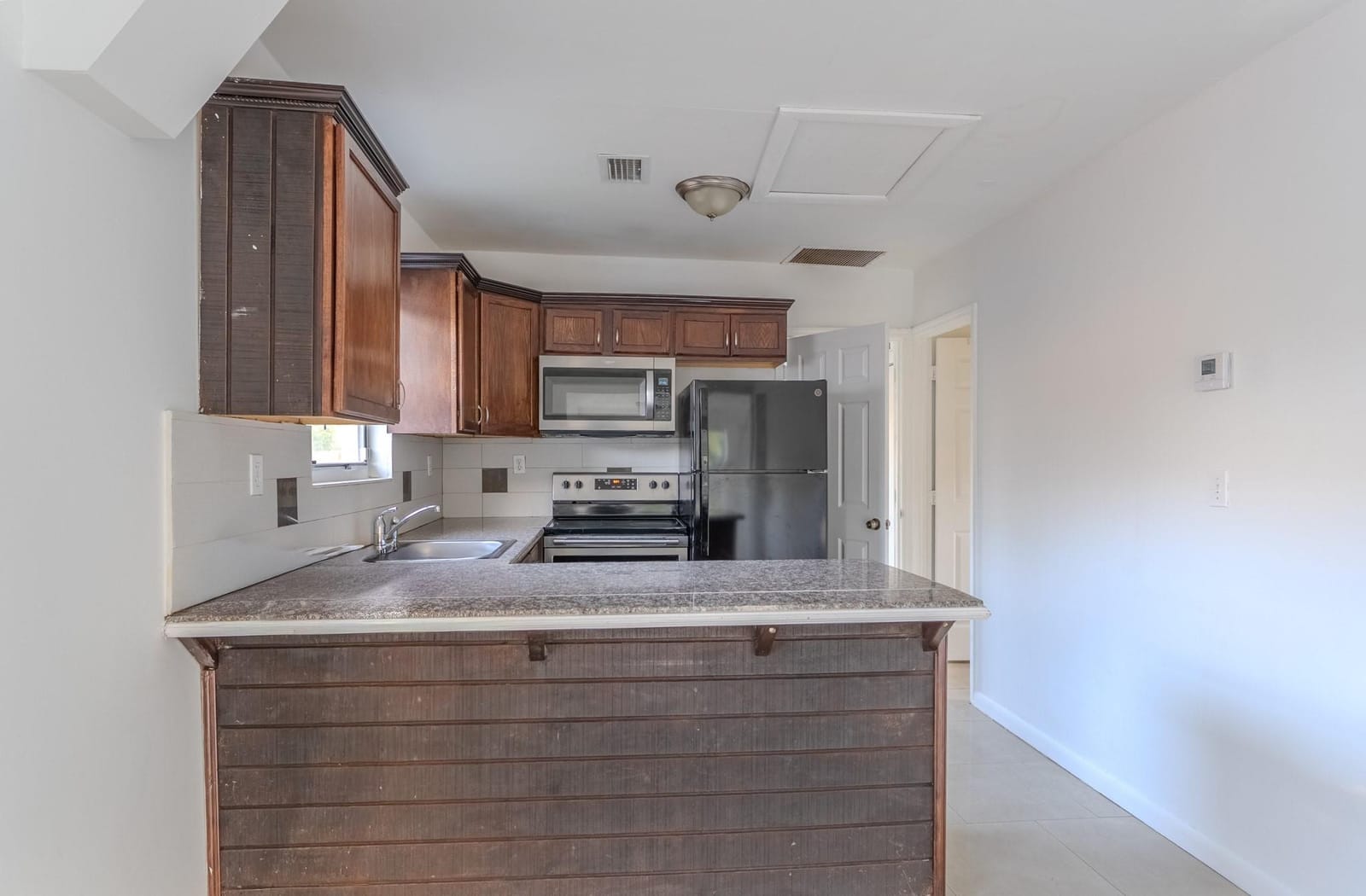 521 S 24th Avenue — photo 9