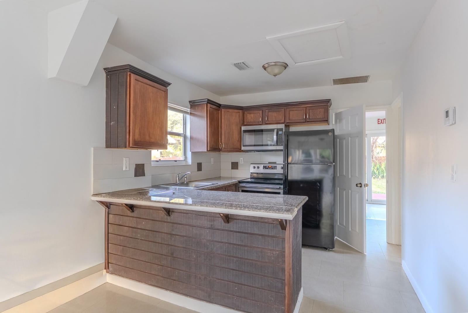 521 S 24th Avenue — photo 10