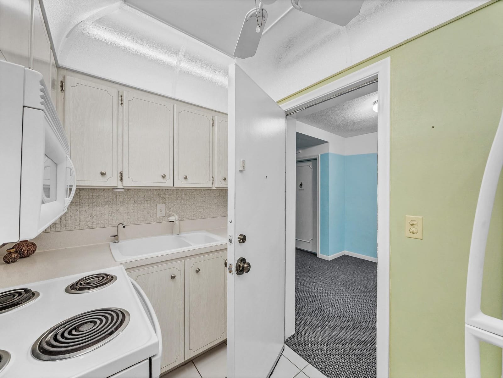 310 S Cypress Road 701, Pompano Beach, FL 33060 photo 13