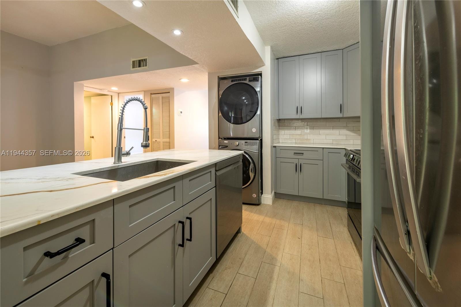 8019 NW 15th Manor 8019 — photo 7