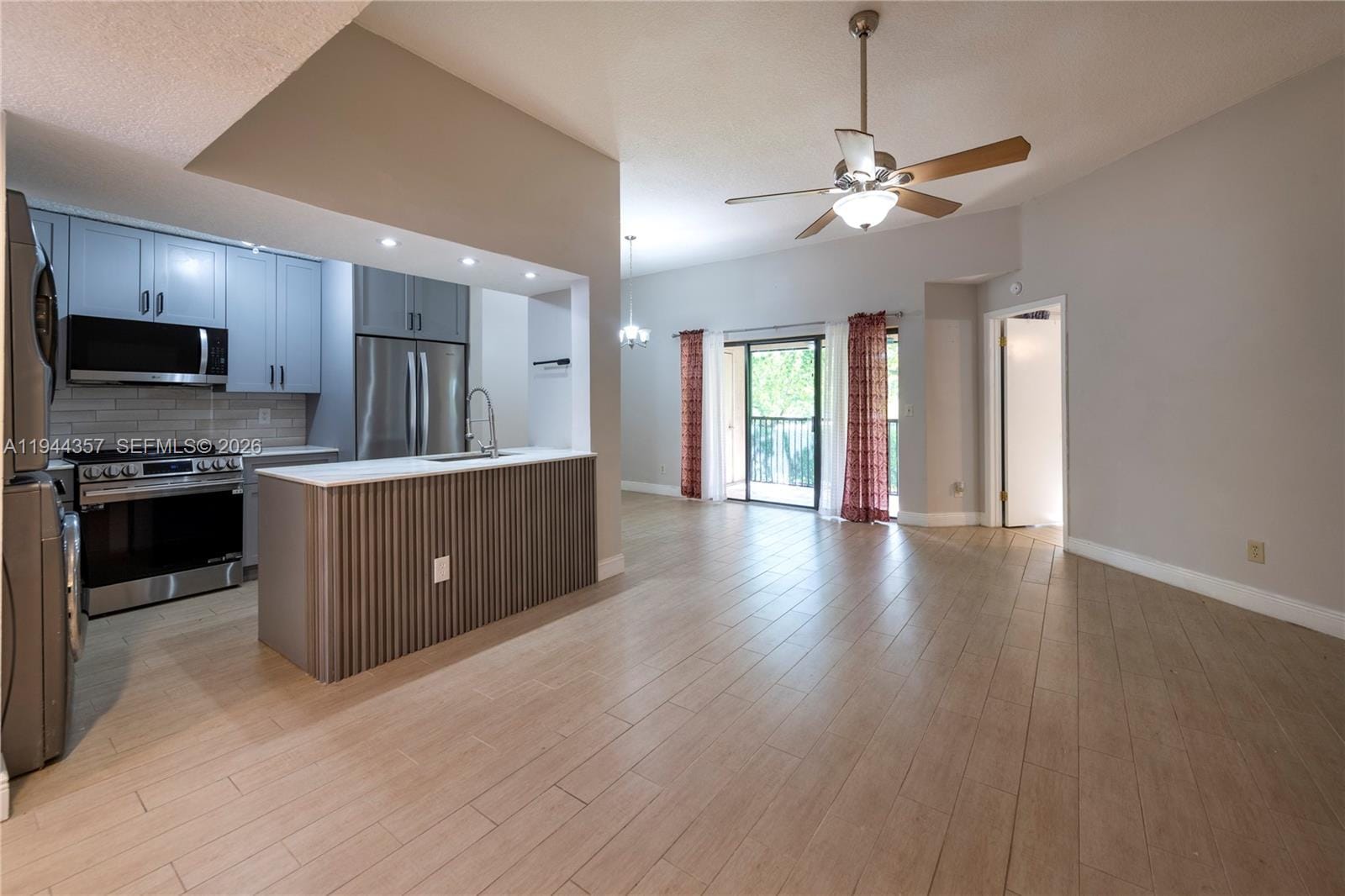 8019 NW 15th Manor 8019 — photo 9