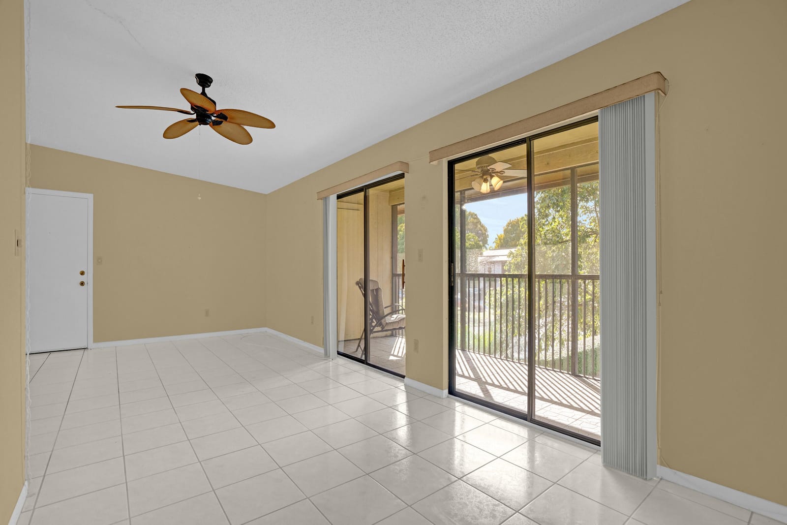 9933 N Belfort Circle 201 — photo 8