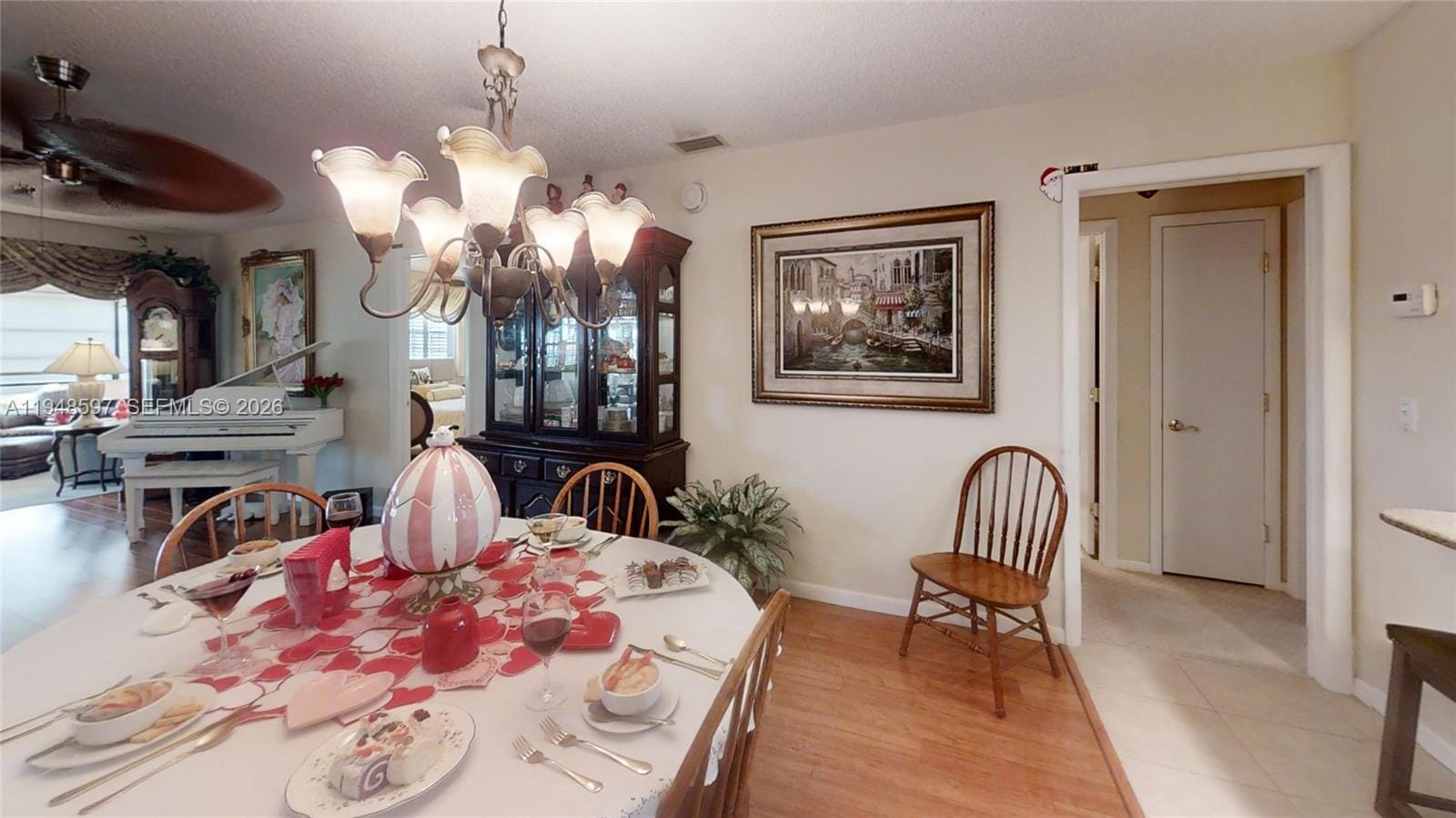 1527 Edgewater Circle — photo 8