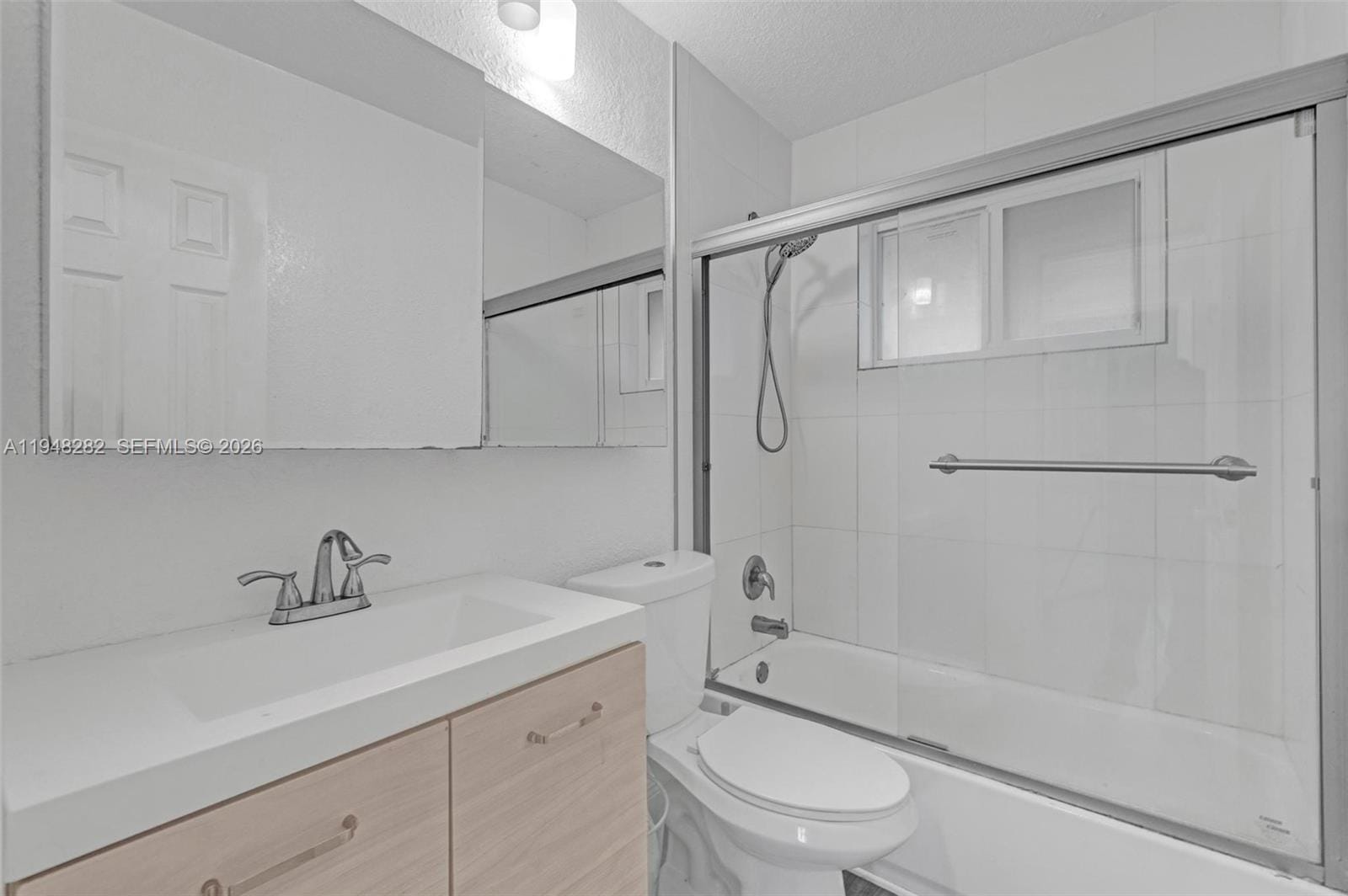 131 SE 11th Street — photo 3