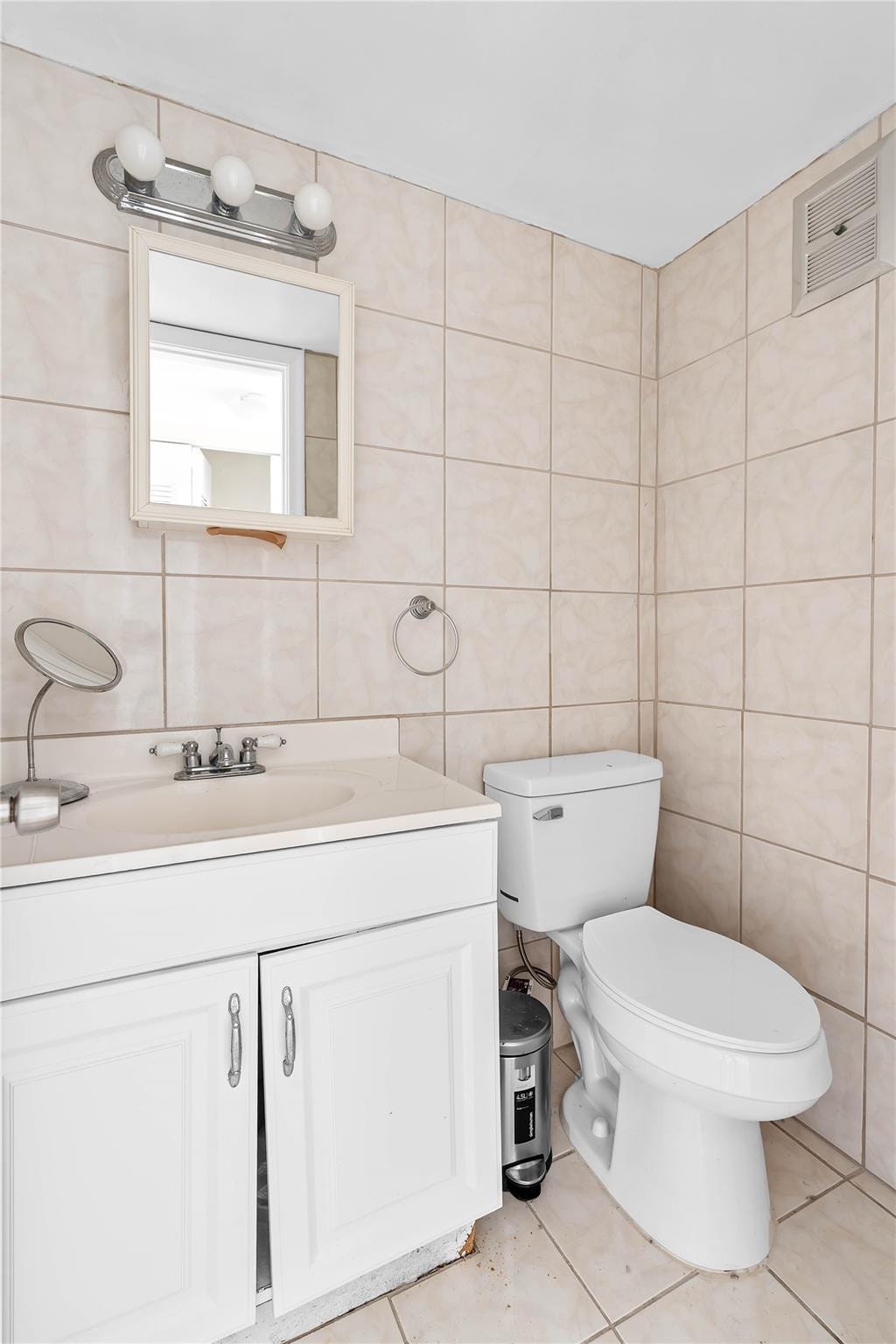 174 Chatham I I — photo 12