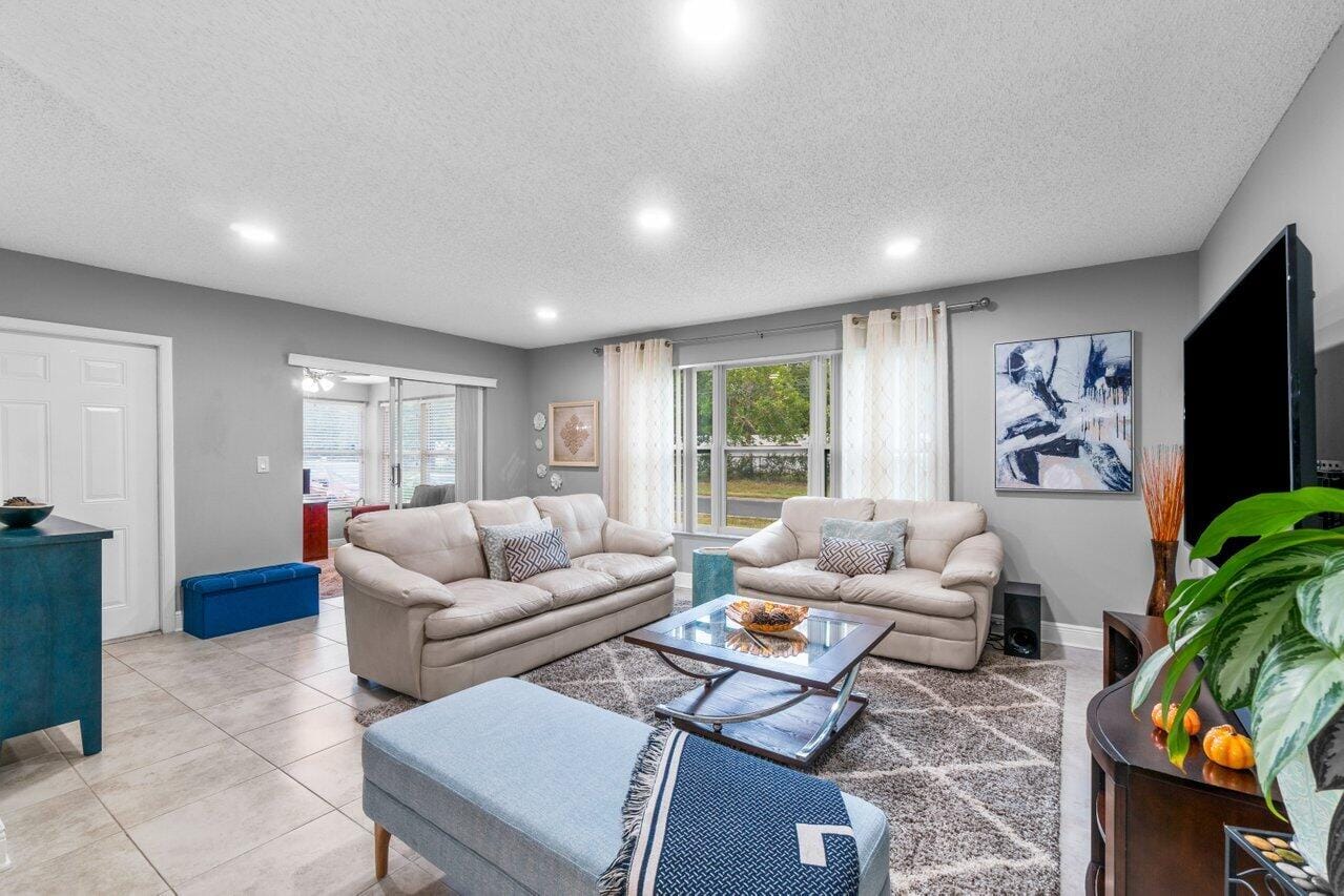 4935 NW 2nd Street A, Delray Beach, FL 33445
