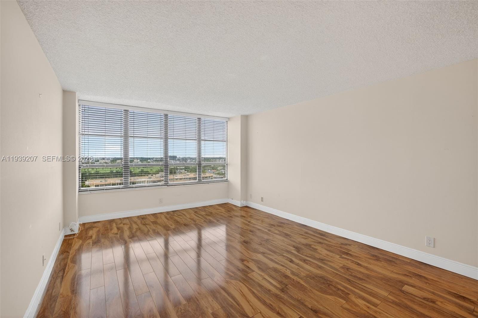 600 Three Islands Boulevard 1008, Hallandale Beach, FL 33009 photo 20