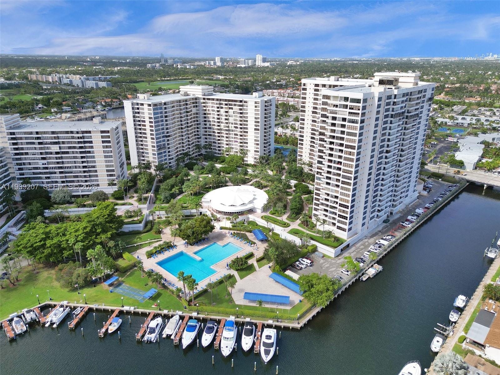 600 Three Islands Boulevard 1008, Hallandale Beach, FL 33009 photo 3