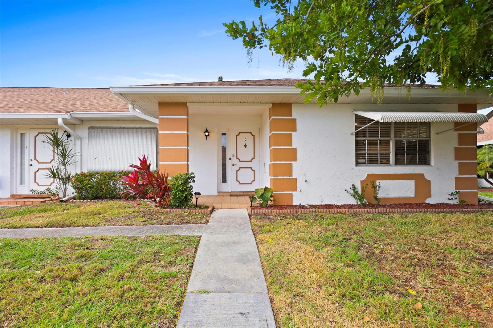 943 Savannas Point Drive D — photo 1