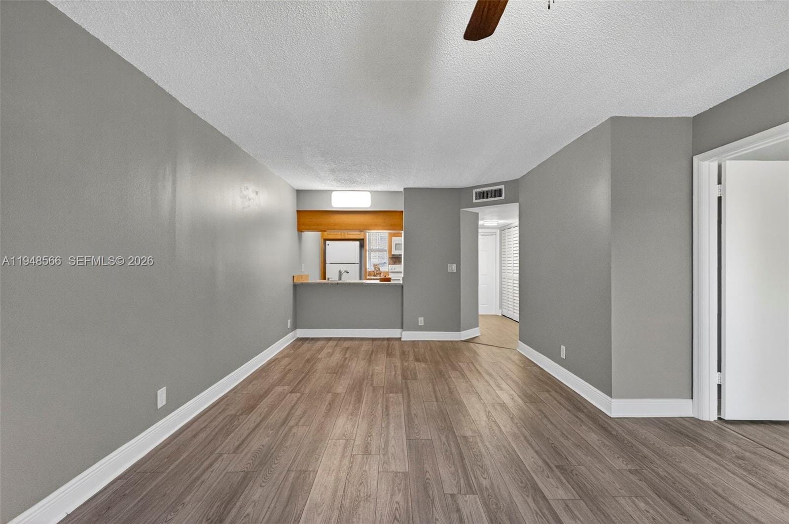 908 Twin Lakes Drive 8C, Coral Springs, FL 33071 photo 3