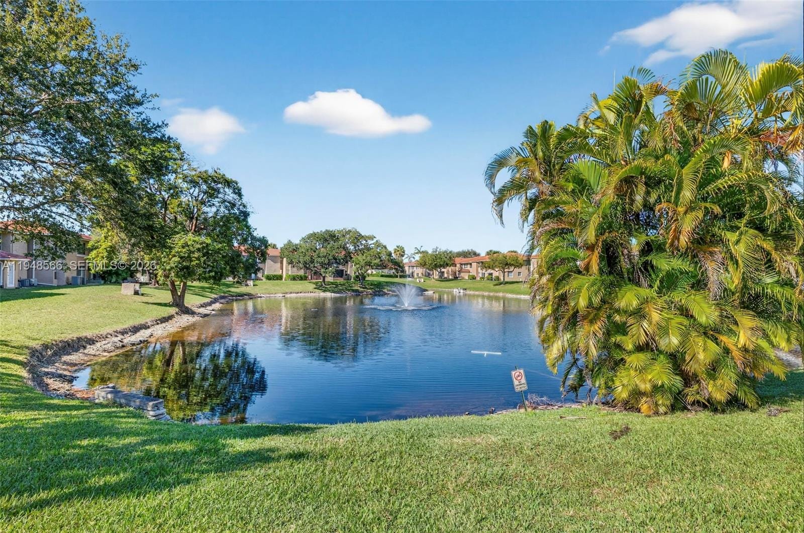 908 Twin Lakes Drive 8C, Coral Springs, FL 33071 photo 24