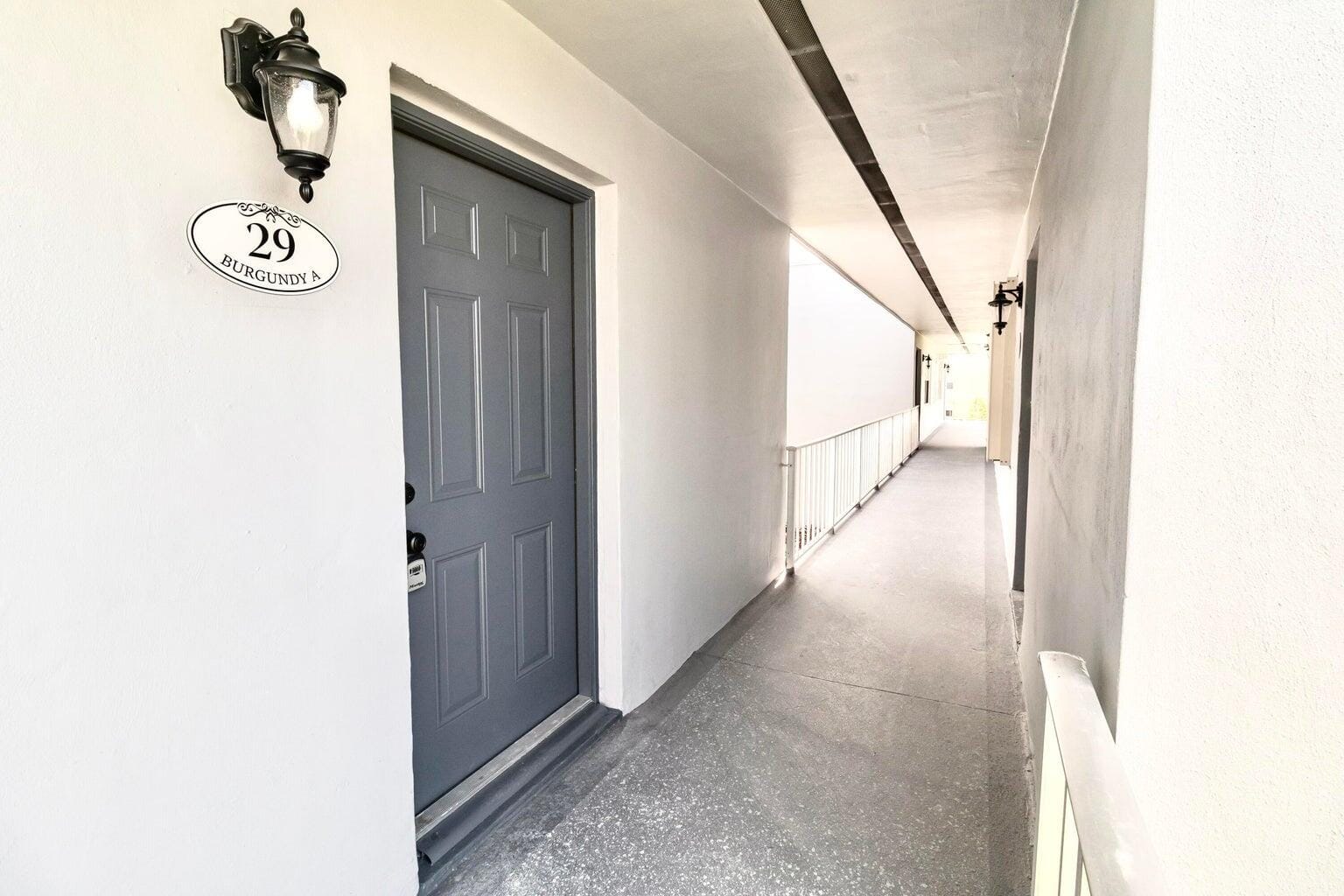 29 Burgundy A — photo 2