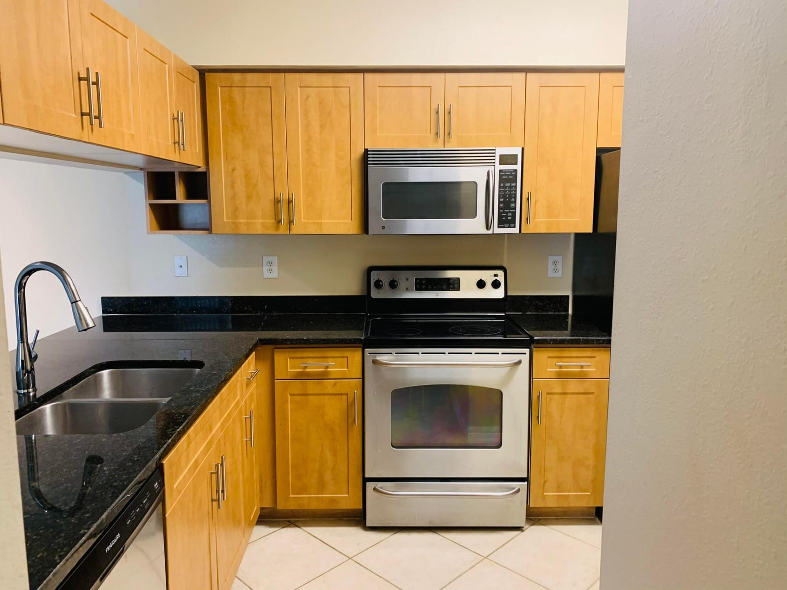 6521 Emerald Dunes Drive 307, West Palm Beach, FL 33411 photo 20