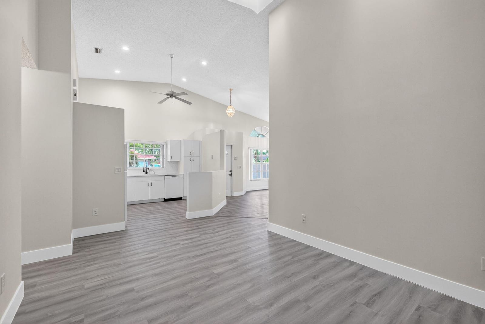 9910 Malvern Drive, Tamarac, FL 33321 photo 14