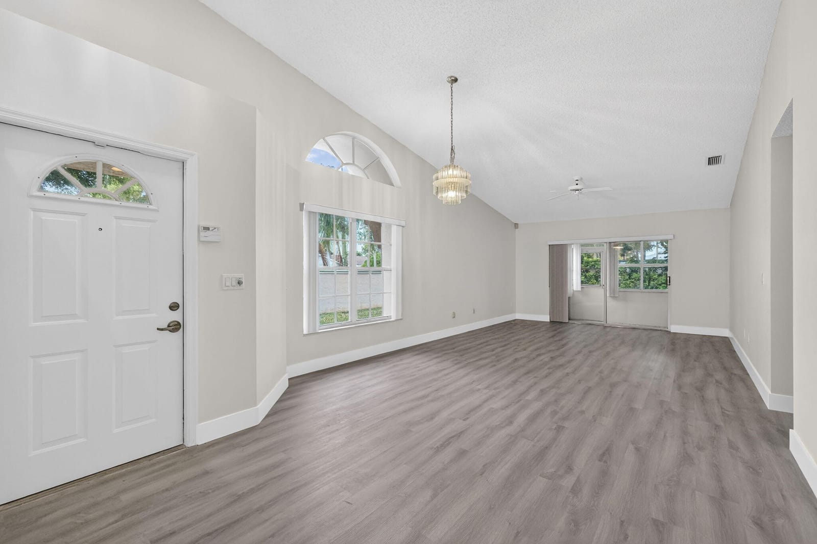 9910 Malvern Drive — photo 3