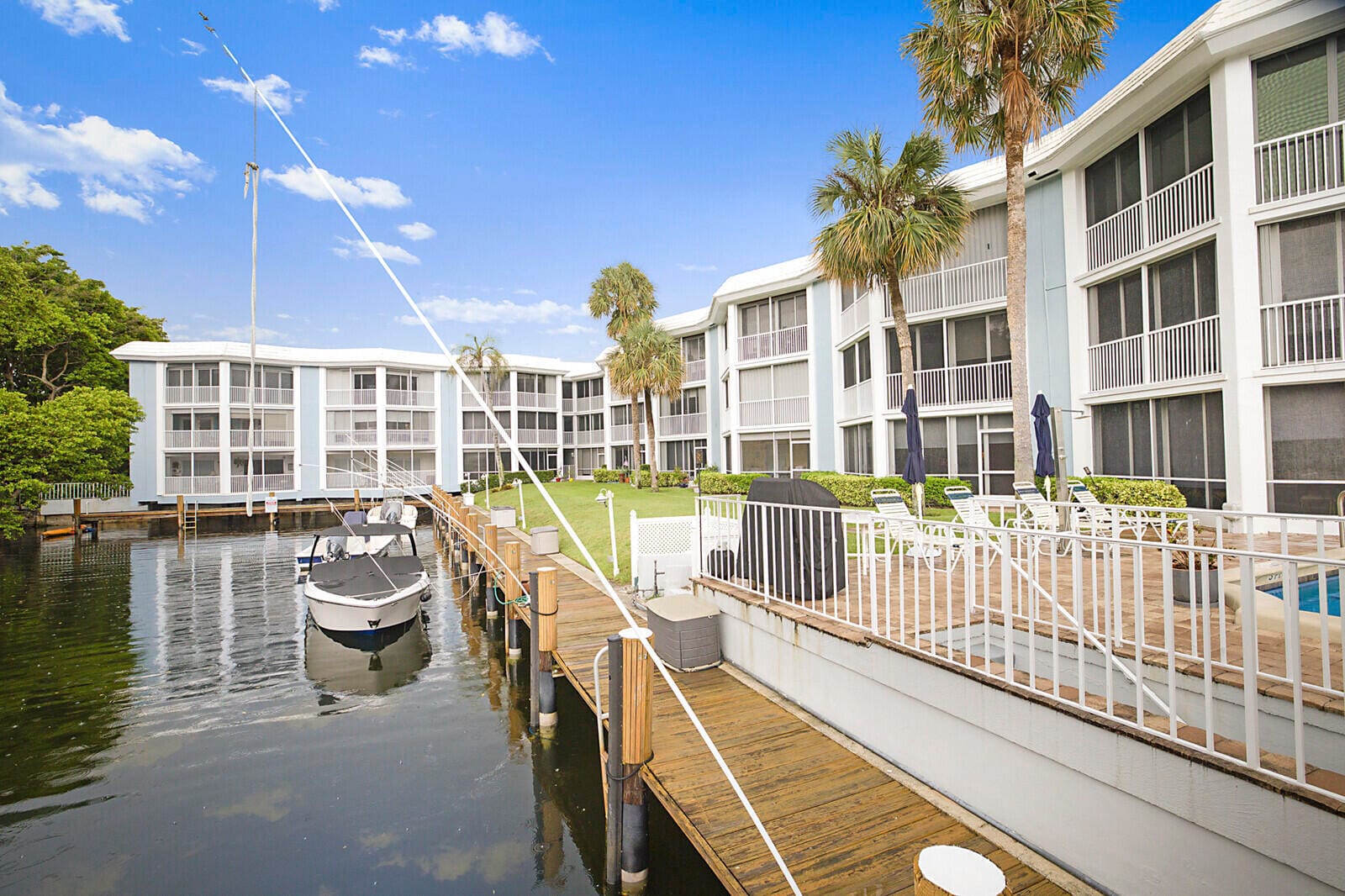 700 NE Harbour Terrace 2310 — photo 4