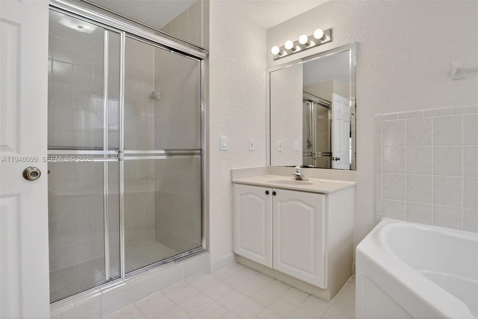 14125 S Cypress Cove Circle, Davie, FL 33325 photo 19