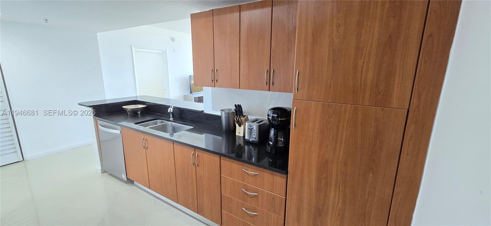 2775 NE 187th Street 506, Aventura, FL 33180 photo 13