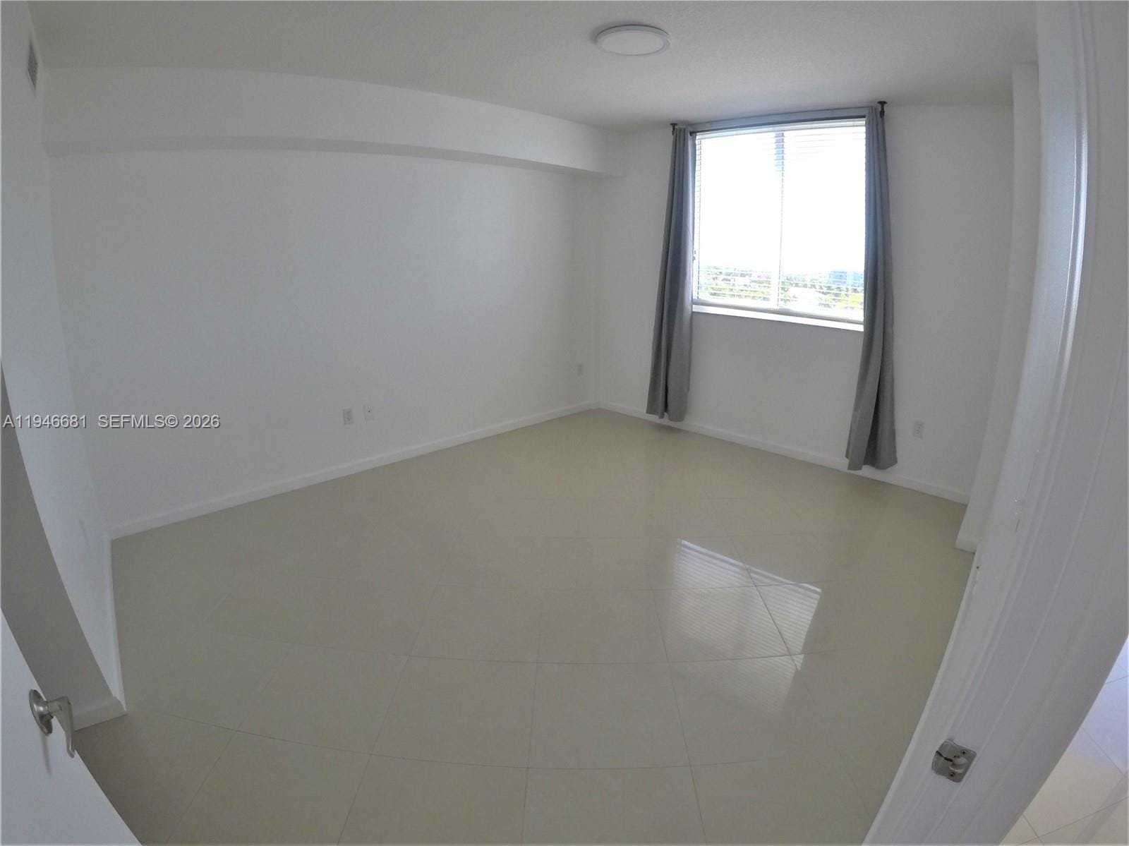 2775 NE 187th Street 506, Aventura, FL 33180 photo 17