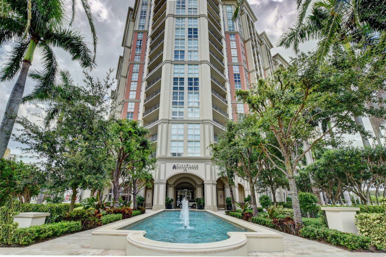 550 Okeechobee Boulevard Lph-07 — photo 3