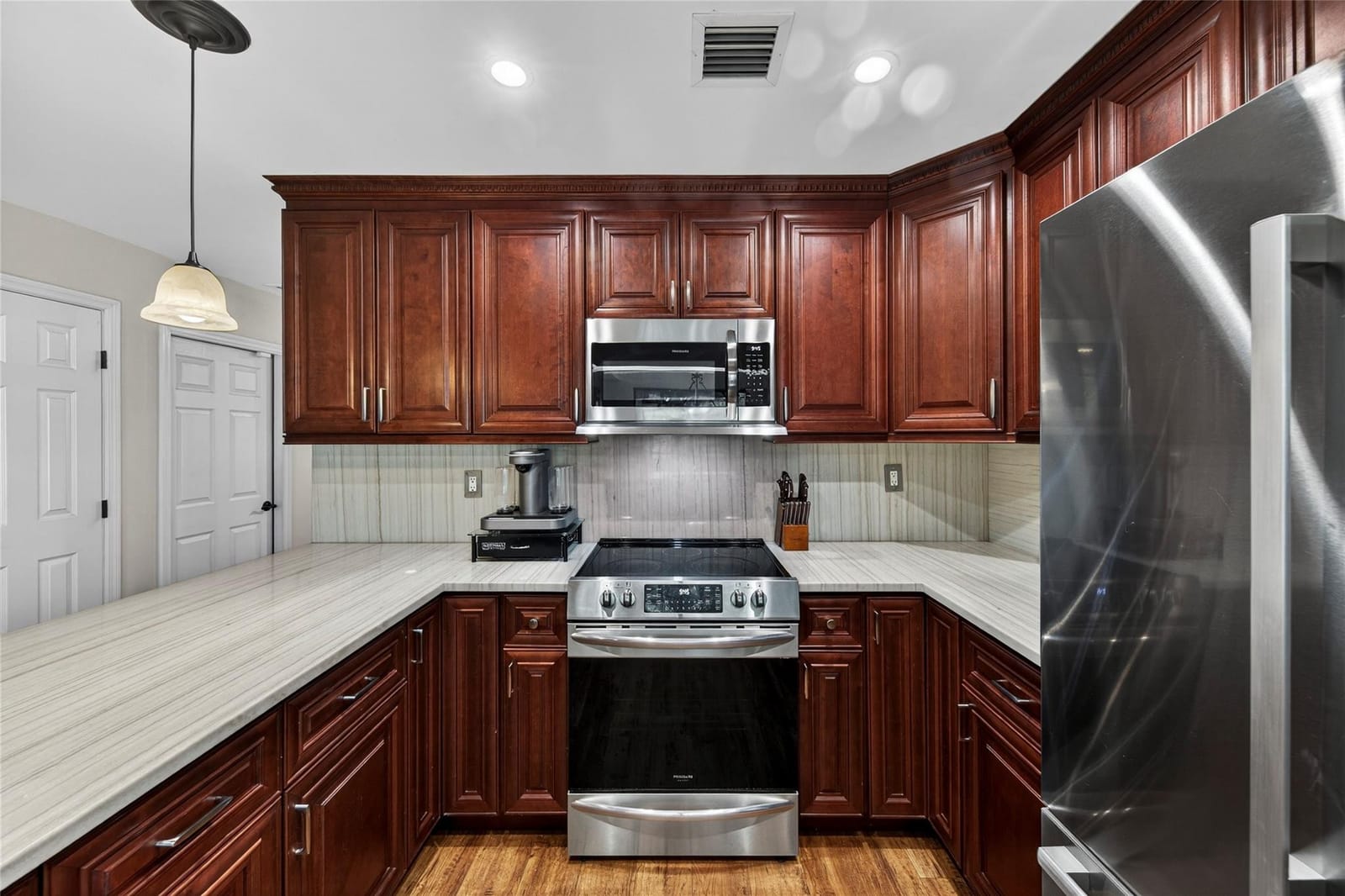10975 NW 20th Drive — photo 8