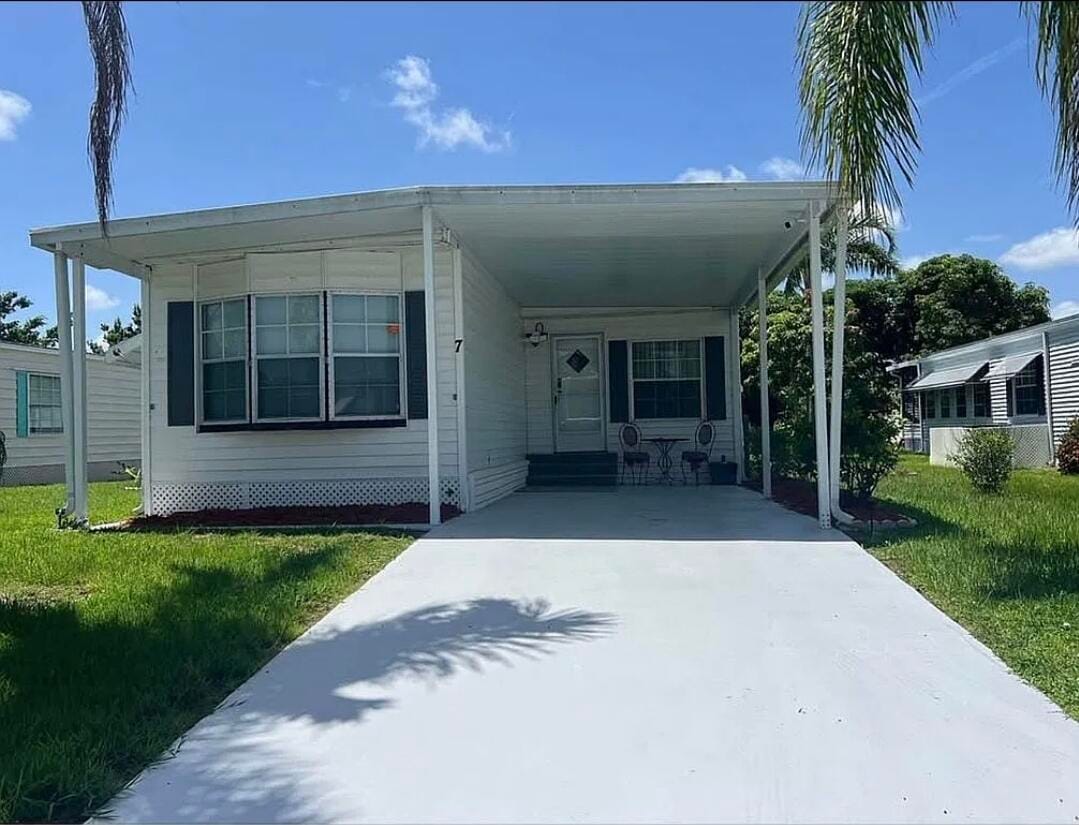 7 Giralda, Port St. Lucie, FL 34952