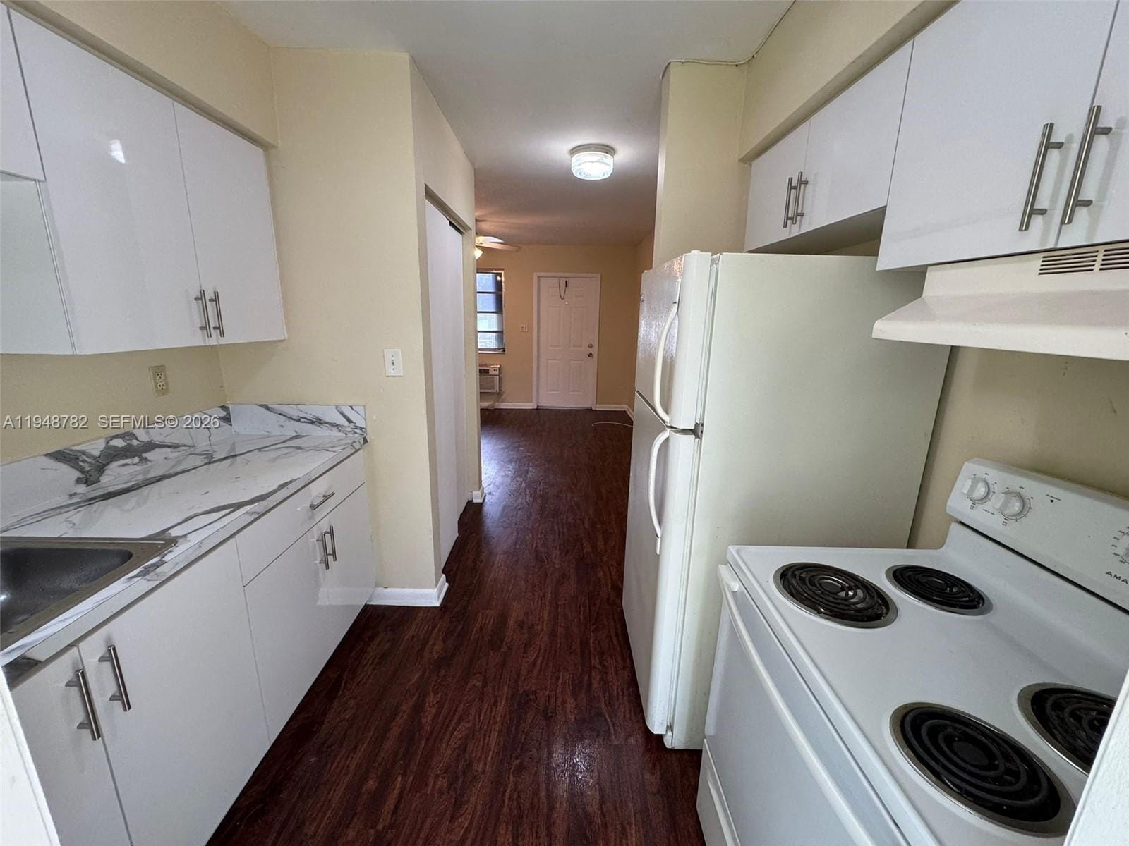 844 NW 18th Avenue — photo 3