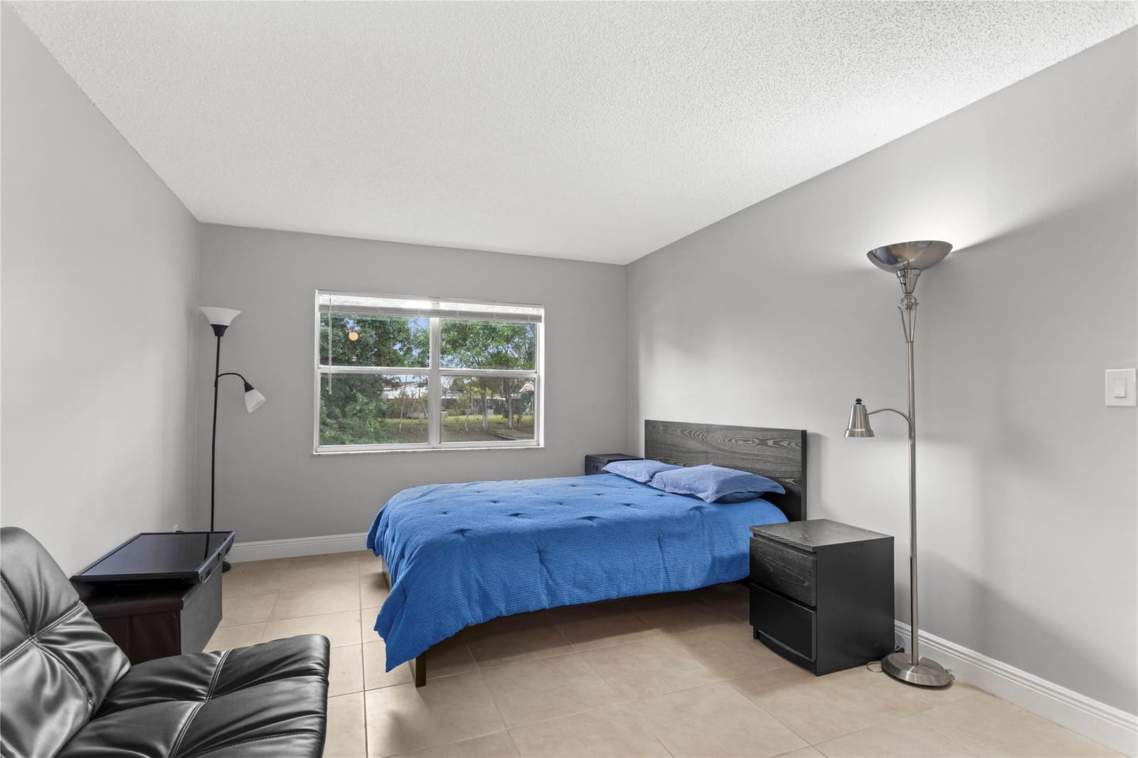 9700 Sunrise Lakes Boulevard 101 — photo 12