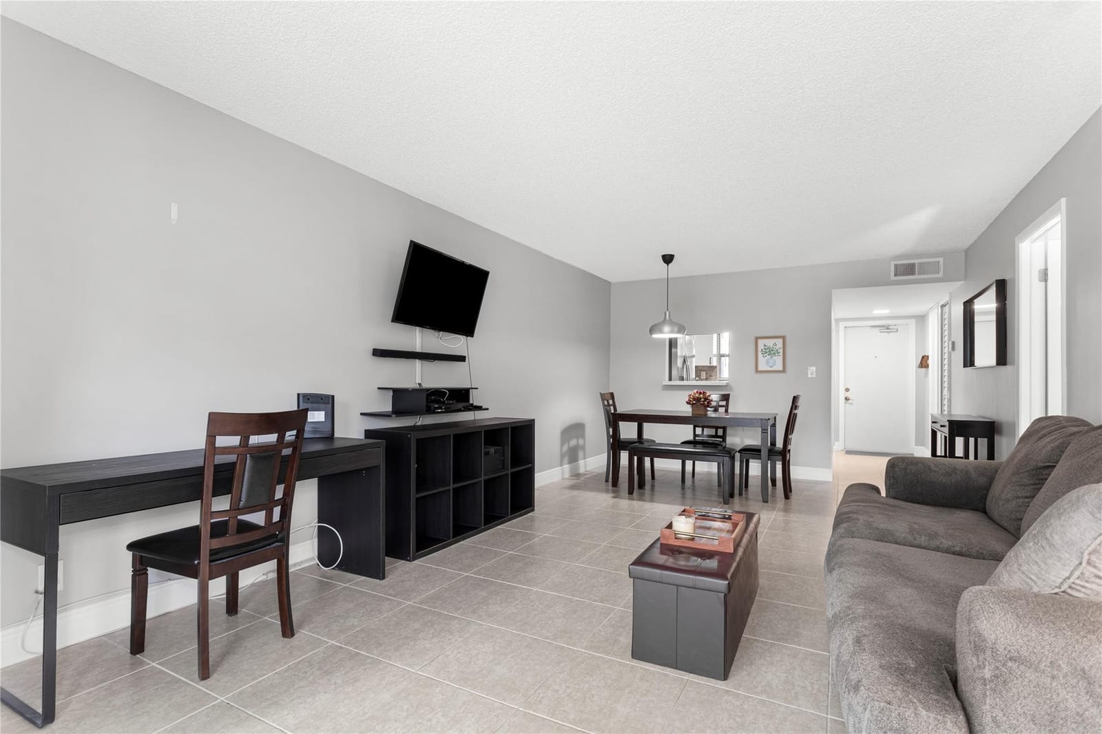9700 Sunrise Lakes Boulevard 101 — photo 9