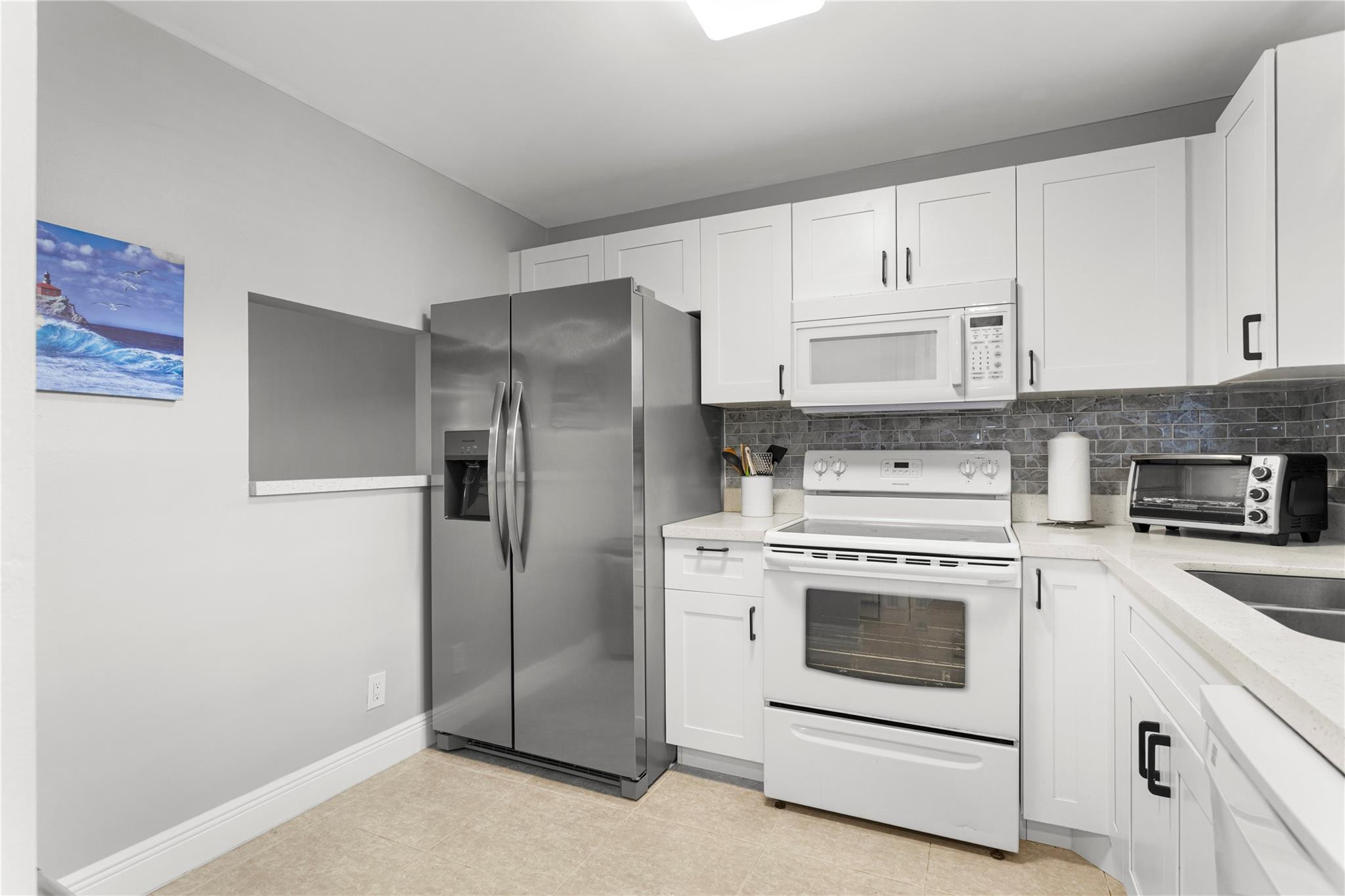 9700 Sunrise Lakes Boulevard 101, Sunrise, FL 33322, Sunrise