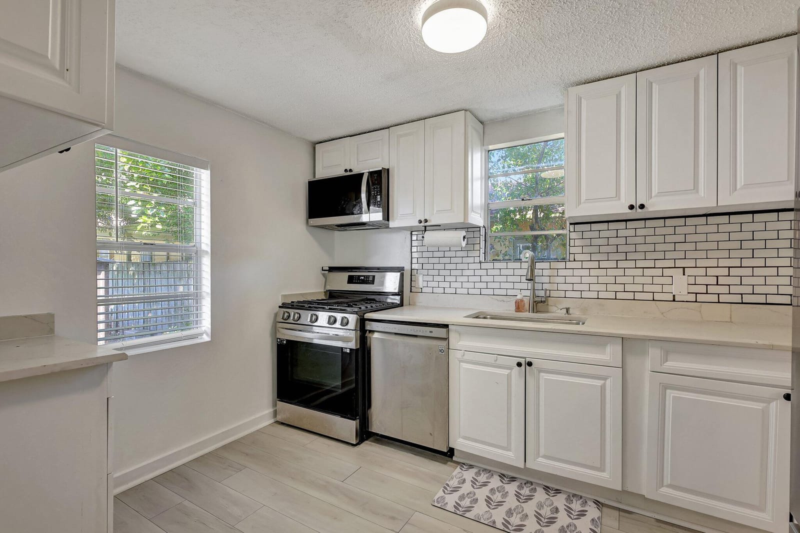 1226 N C Street — photo 11